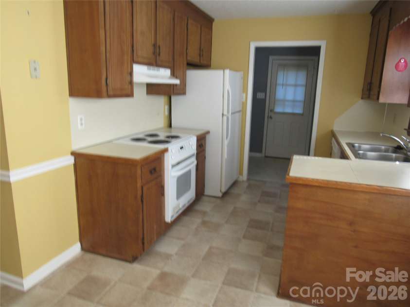 104 Neely Court, Rock Hill, SC 29732.  MLS# CAR4403840, YatesRealty ID 37531. 