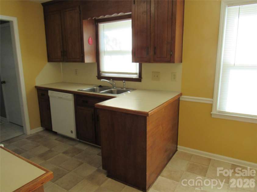 104 Neely Court, Rock Hill, SC 29732.  MLS# CAR4403840, YatesRealty ID 37531. 