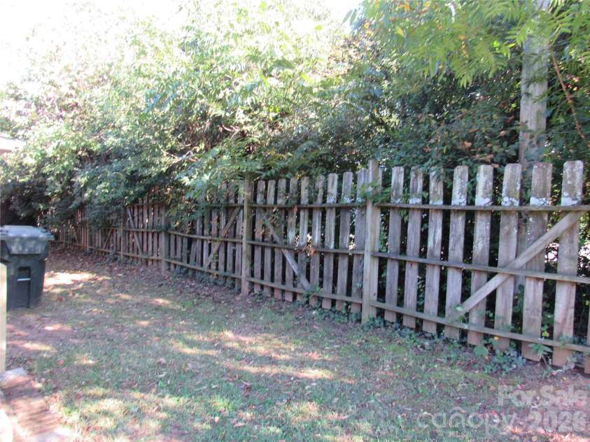 104 Neely Court, Rock Hill, SC 29732.  MLS# CAR4403840, YatesRealty ID 37531. 
