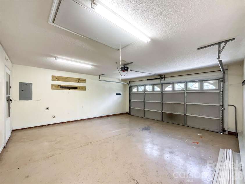2007 Gambrel Way, Monroe, NC 28112.  MLS# CAR4403729, YatesRealty ID 37534. 