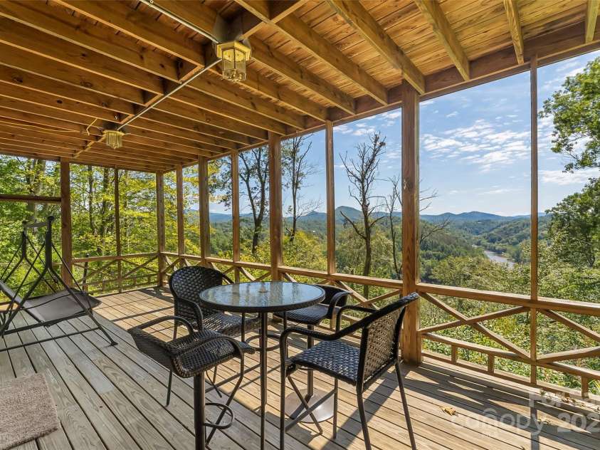 386 Old Log Road, Green Mountain, NC 28740.  MLS# CAR4301007, YatesRealty ID 37537. 