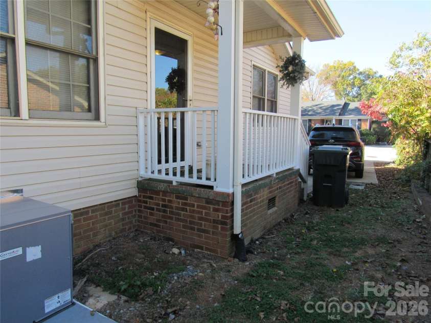 106 Neely Court, Rock Hill, SC 29732.  MLS# CAR4403861, YatesRealty ID 37538. 