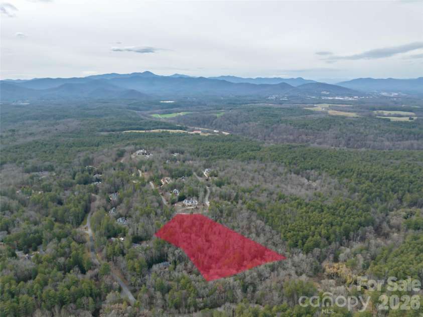 9999 Cedar Hill Drive, Asheville, NC 28803.  MLS# CAR4349500, YatesRealty ID 3754. 
