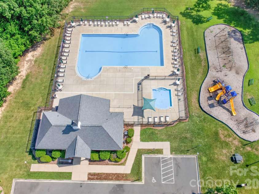 4708 Kiddle Lane, Monroe, NC 28110.  MLS# CAR4403403, YatesRealty ID 37541. Just perfect!