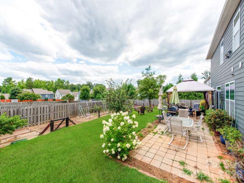 11013 Charmont Place, Huntersville, NC 28078.  MLS# CAR4396560, YatesRealty ID 37542. 