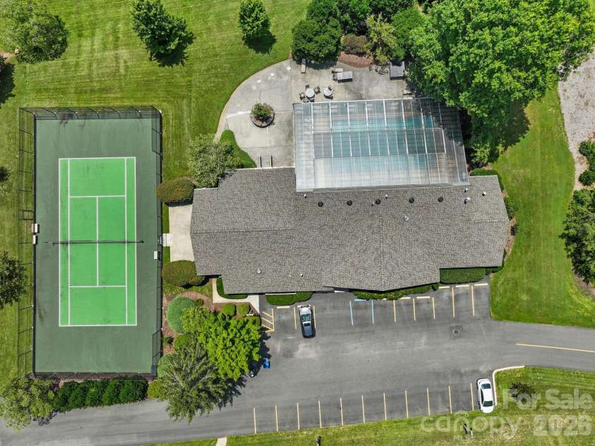 48 Stony Ridge, Asheville, NC 28804.  MLS# CAR4397346, YatesRealty ID 37545. 