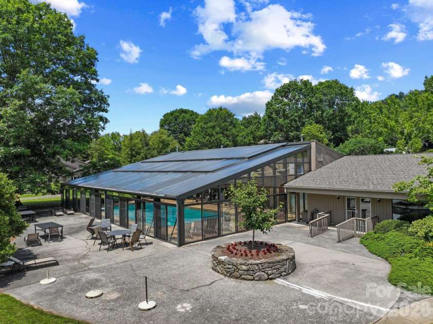 48 Stony Ridge, Asheville, NC 28804.  MLS# CAR4397346, YatesRealty ID 37545. Indoor pool