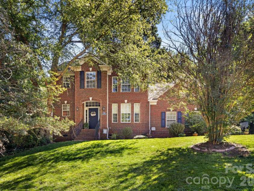 324 Brixham Place, Fort Mill, SC 29708.  MLS# CAR4389709, YatesRealty ID 37546. 