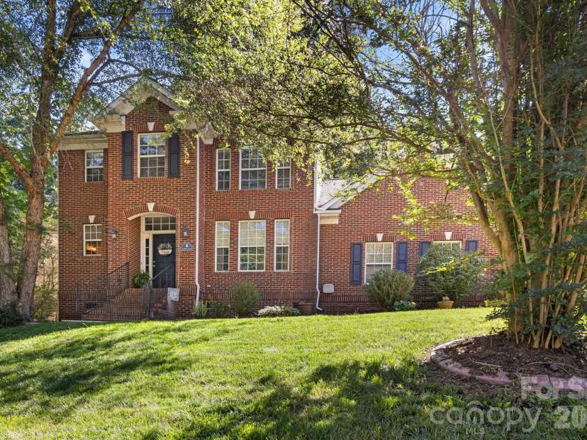 324 Brixham Place, Fort Mill, SC 29708.  MLS# CAR4389709, YatesRealty ID 37546. 