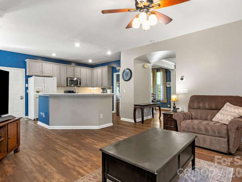 324 Brixham Place, Fort Mill, SC 29708.  MLS# CAR4389709, YatesRealty ID 37546. 