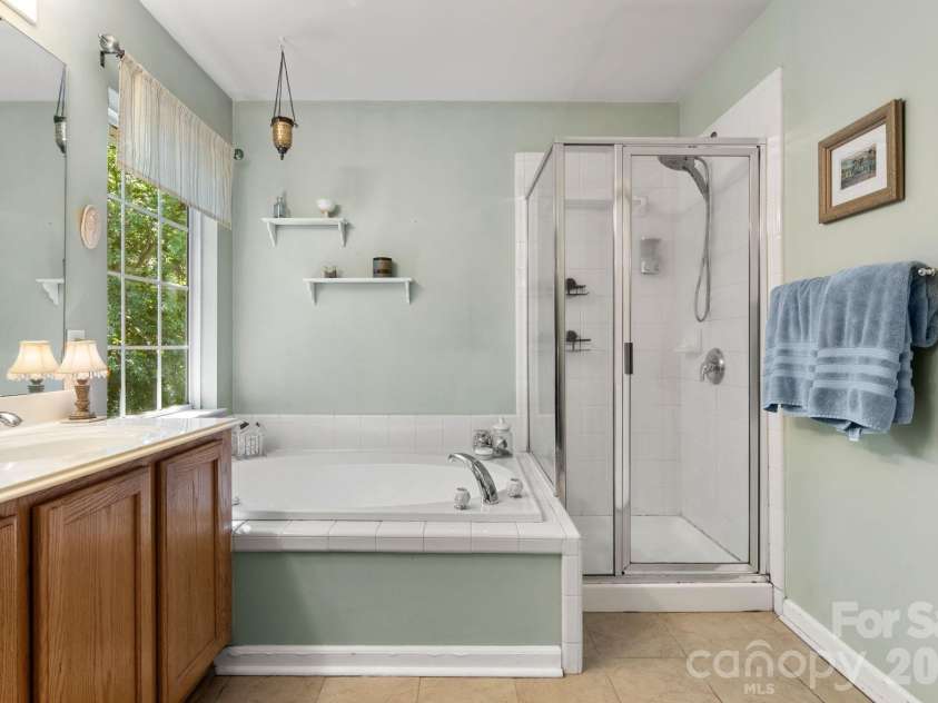 324 Brixham Place, Fort Mill, SC 29708.  MLS# CAR4389709, YatesRealty ID 37546. 