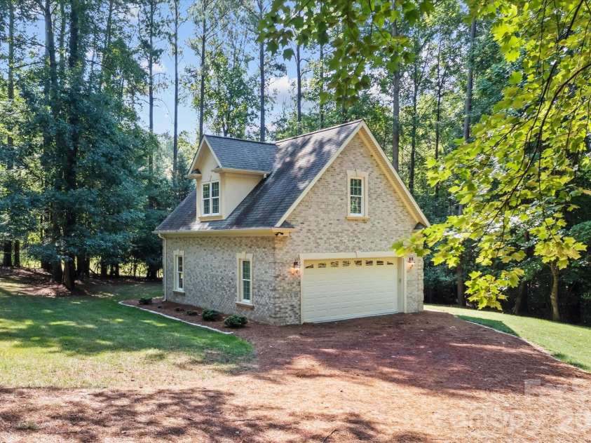 151 Eagle Chase Lane, Troutman, NC 28166.  MLS# CAR4393267, YatesRealty ID 37547. 