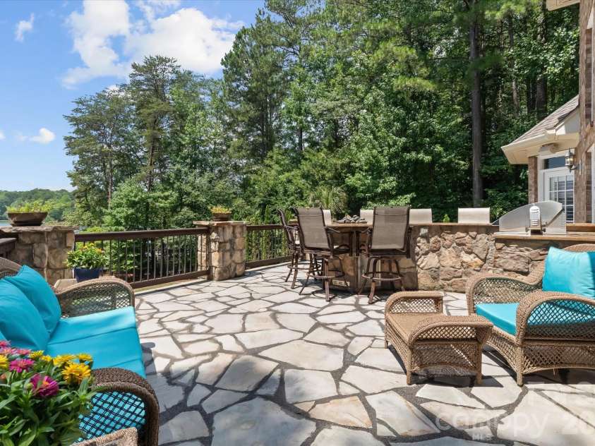 151 Eagle Chase Lane, Troutman, NC 28166.  MLS# CAR4393267, YatesRealty ID 37547. 