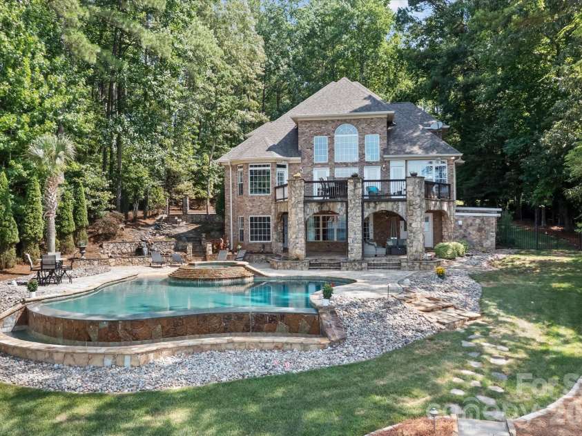 151 Eagle Chase Lane, Troutman, NC 28166.  MLS# CAR4393267, YatesRealty ID 37547. 