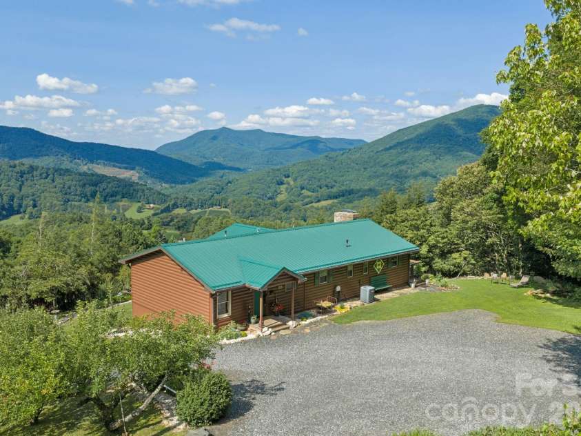 1013 Perry Road, West Jefferson, NC 28694.  MLS# CAR4404579, YatesRealty ID 37549. 