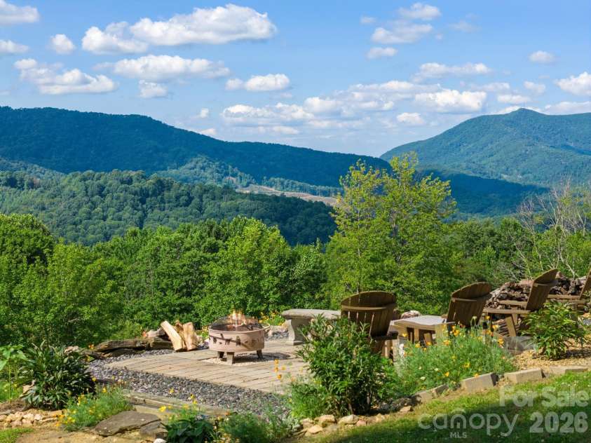 1013 Perry Road, West Jefferson, NC 28694.  MLS# CAR4404579, YatesRealty ID 37549. 