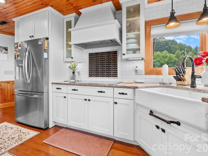 1013 Perry Road, West Jefferson, NC 28694.  MLS# CAR4404579, YatesRealty ID 37549. 