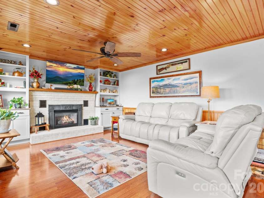 1013 Perry Road, West Jefferson, NC 28694.  MLS# CAR4404579, YatesRealty ID 37549. 