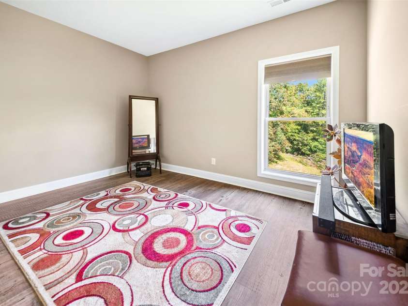 71 Banks Creek Road, Burnsville, NC 28714.  MLS# CAR4287171, YatesRealty ID 3755. 