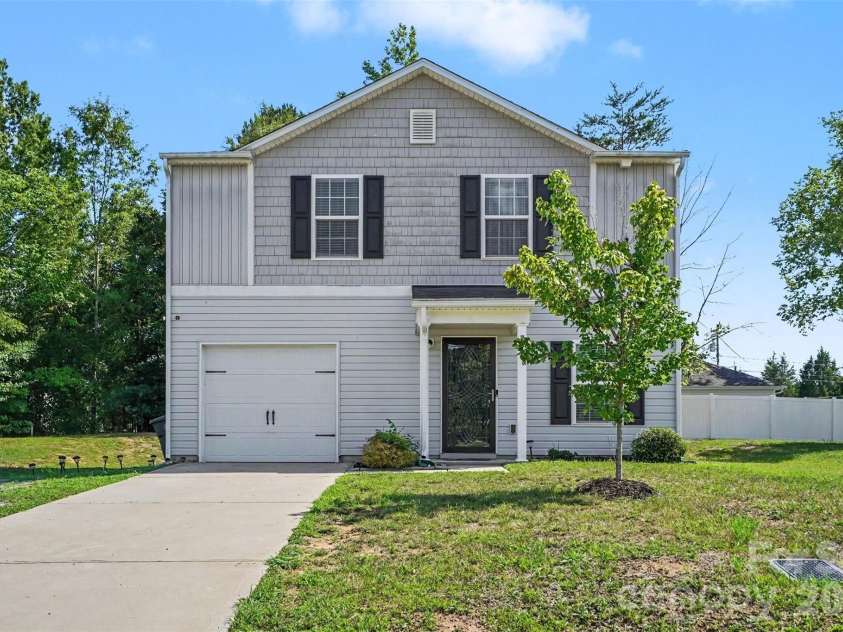 347 Cornwall Drive, Salisbury, NC 28147.  MLS# CAR4405138, YatesRealty ID 37551. 