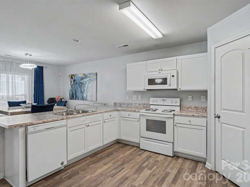 347 Cornwall Drive, Salisbury, NC 28147.  MLS# CAR4405138, YatesRealty ID 37551. 