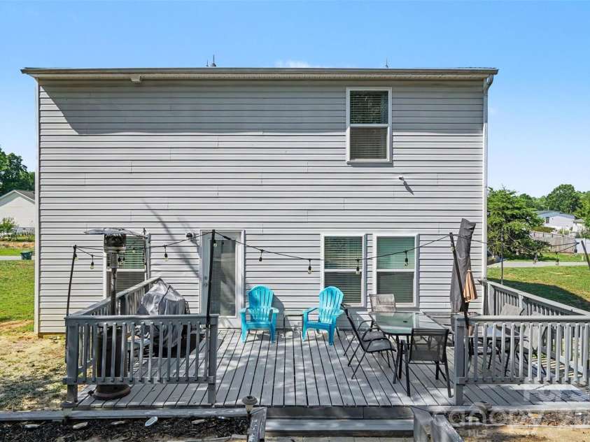 347 Cornwall Drive, Salisbury, NC 28147.  MLS# CAR4405138, YatesRealty ID 37551. 