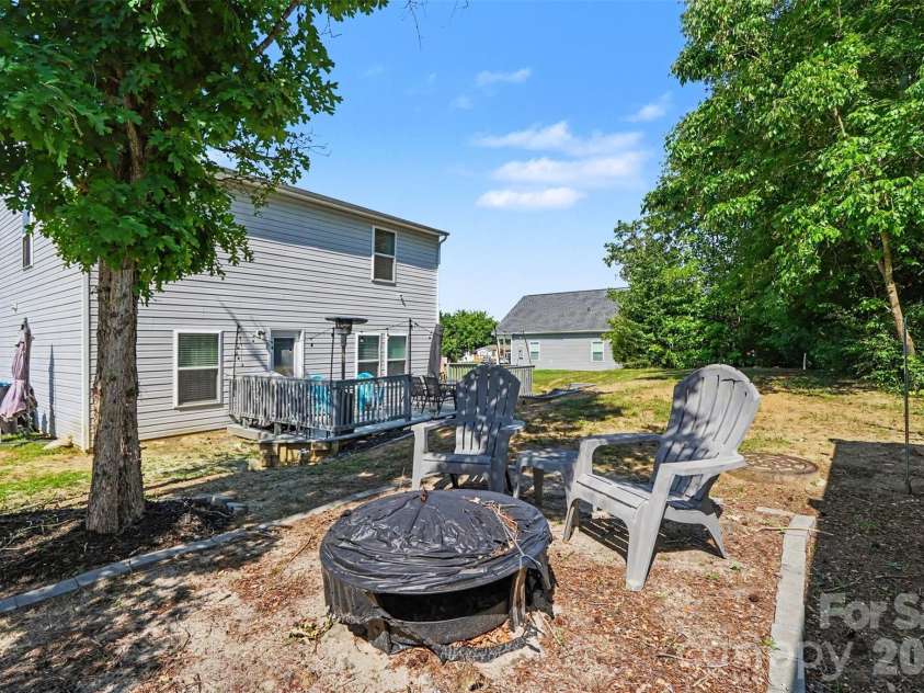 347 Cornwall Drive, Salisbury, NC 28147.  MLS# CAR4405138, YatesRealty ID 37551. 