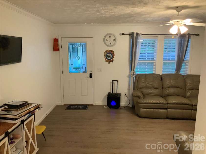 129 Concord Road, Asheville, NC 28803.  MLS# CAR4404084, YatesRealty ID 37552. 