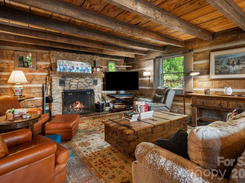 692 Mckinney Gap Drive, Mars Hill, NC 28754.  MLS# CAR4399041, YatesRealty ID 37553. 