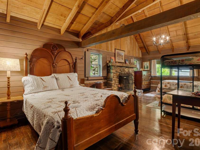 692 Mckinney Gap Drive, Mars Hill, NC 28754.  MLS# CAR4399041, YatesRealty ID 37553. 