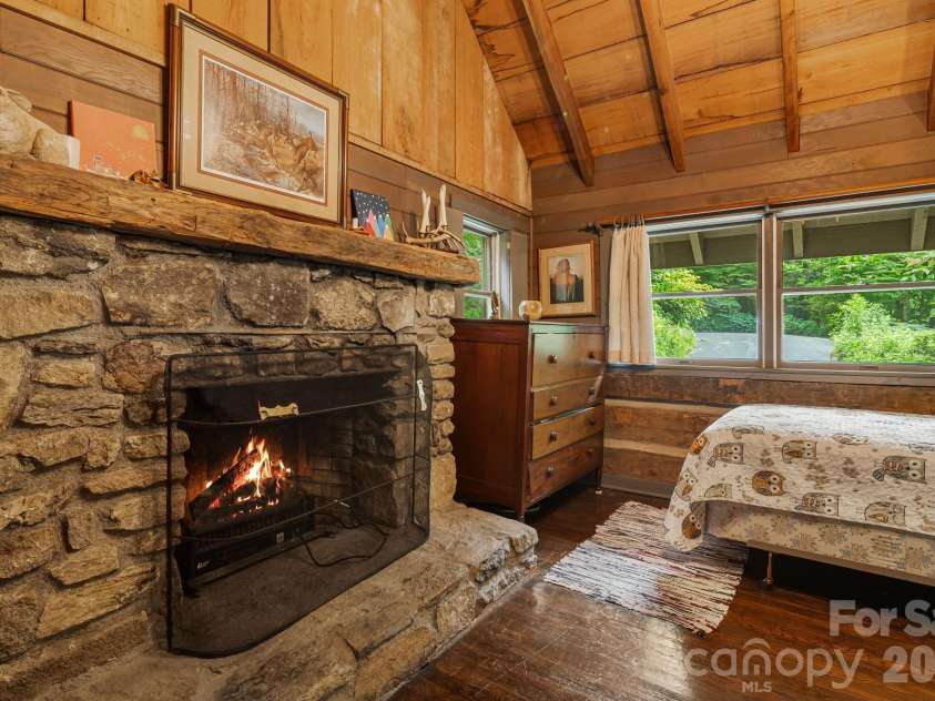 692 Mckinney Gap Drive, Mars Hill, NC 28754.  MLS# CAR4399041, YatesRealty ID 37553. 