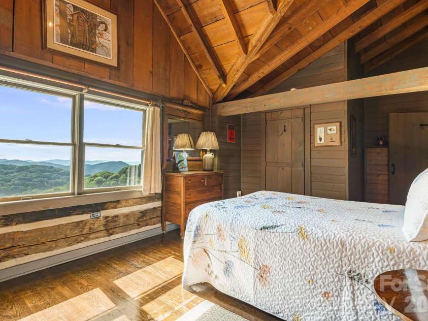 692 Mckinney Gap Drive, Mars Hill, NC 28754.  MLS# CAR4399041, YatesRealty ID 37553. 
