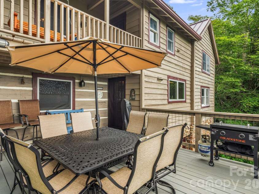 692 Mckinney Gap Drive, Mars Hill, NC 28754.  MLS# CAR4399041, YatesRealty ID 37553. 