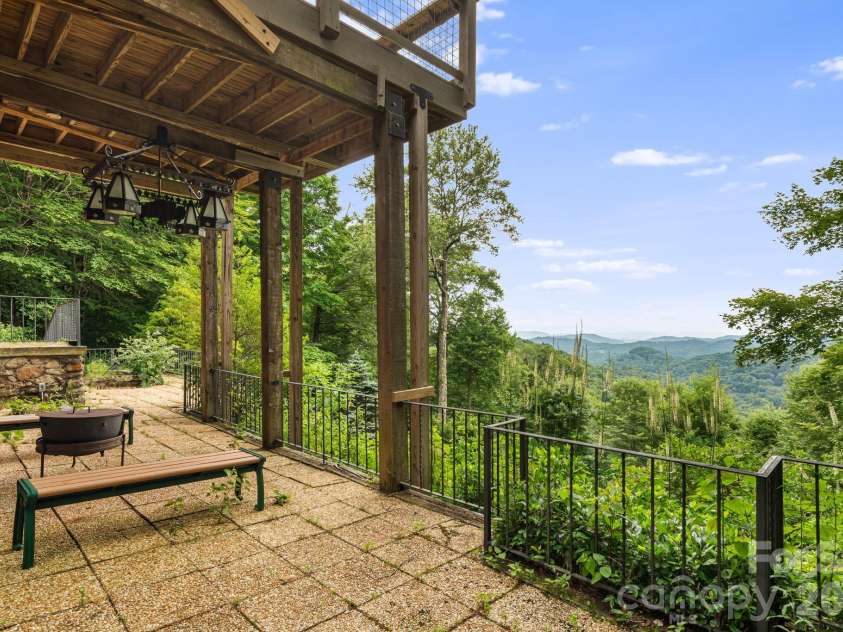 692 Mckinney Gap Drive, Mars Hill, NC 28754.  MLS# CAR4399041, YatesRealty ID 37553. 