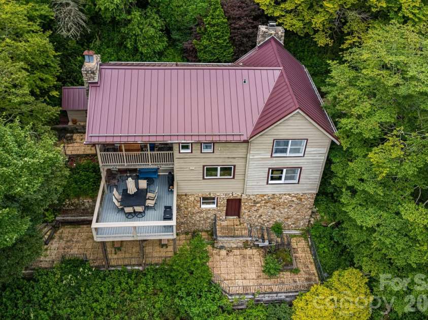 692 Mckinney Gap Drive, Mars Hill, NC 28754.  MLS# CAR4399041, YatesRealty ID 37553. 