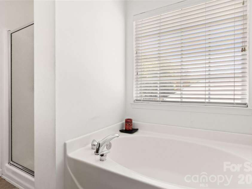 3102 Broad Plum Lane, Indian Trail, NC 28079.  MLS# CAR4401259, YatesRealty ID 37558. En suite bathroom