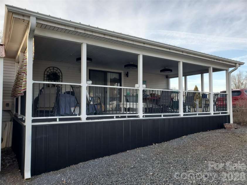 101 Cardinal Drive, New London, NC 28127.  MLS# CAR4340297, YatesRealty ID 3756. Deck