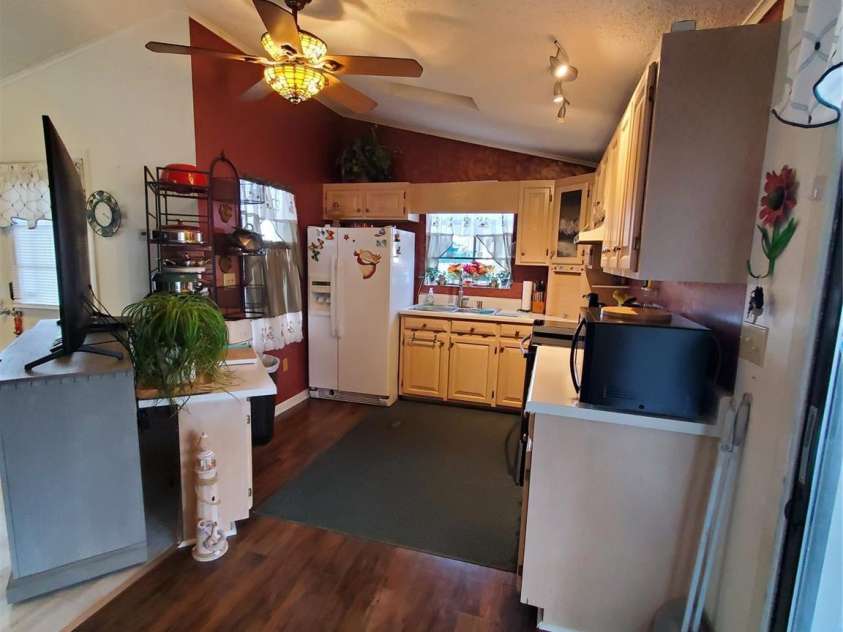 101 Cardinal Drive, New London, NC 28127.  MLS# CAR4340297, YatesRealty ID 3756. Kitchen