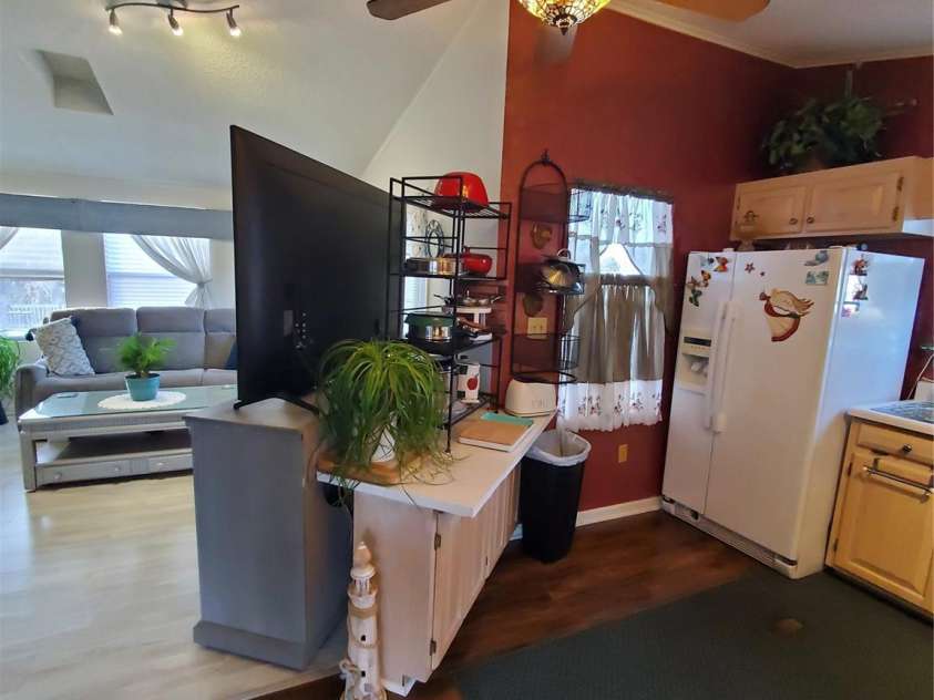 101 Cardinal Drive, New London, NC 28127.  MLS# CAR4340297, YatesRealty ID 3756. Kitchen