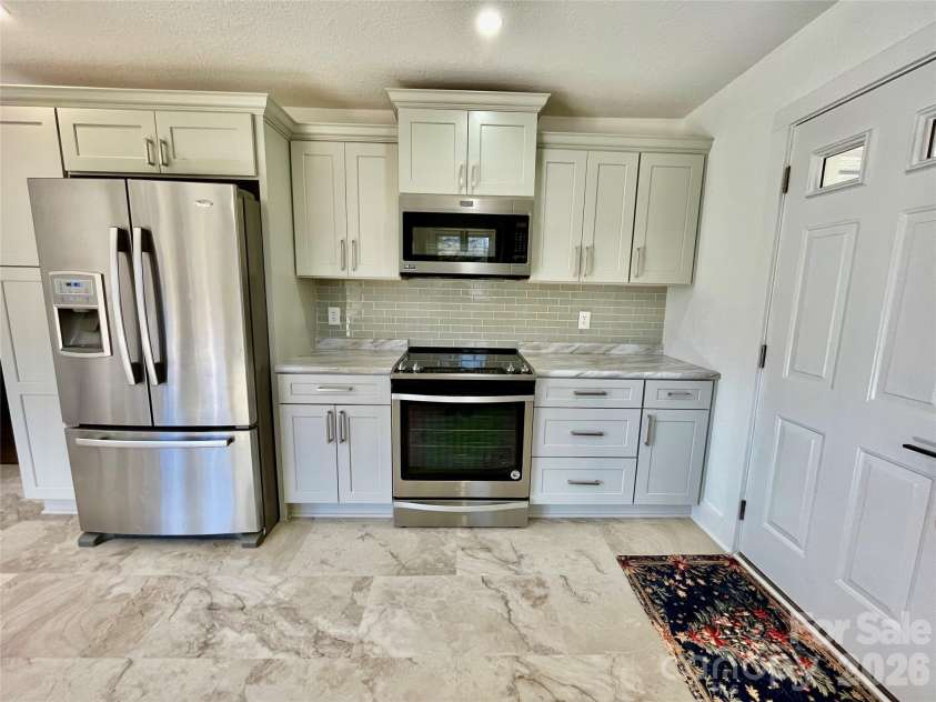 2019 Dale Road, Spruce Pine, NC 28777.  MLS# CAR4335302, YatesRealty ID 3756. 