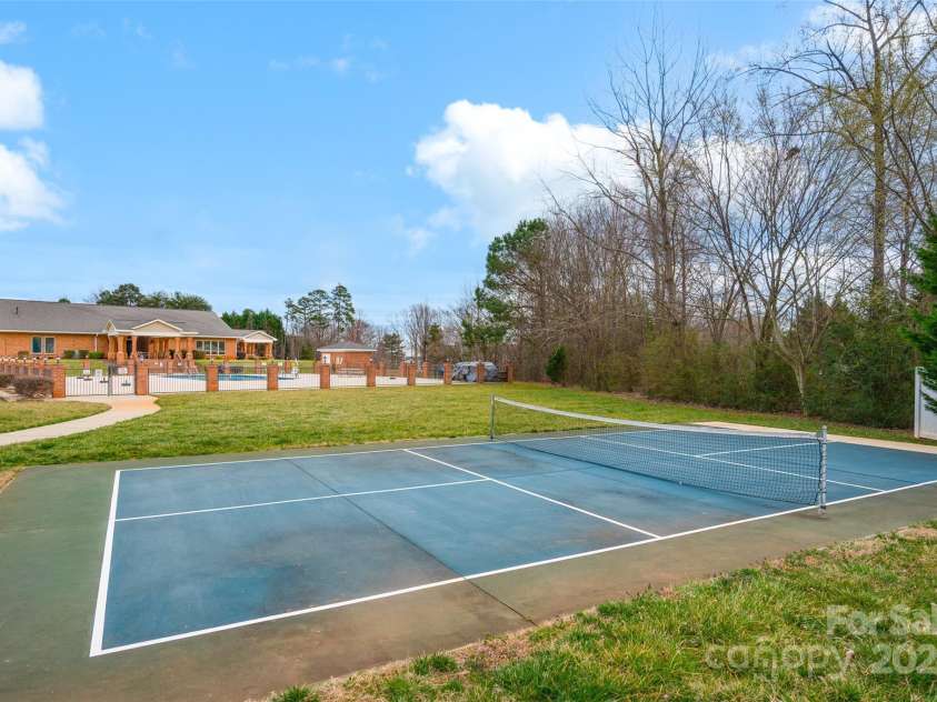 8439 Sonata Court, Denver, NC 28037.  MLS# CAR4229137, YatesRealty ID 3756. Community Court