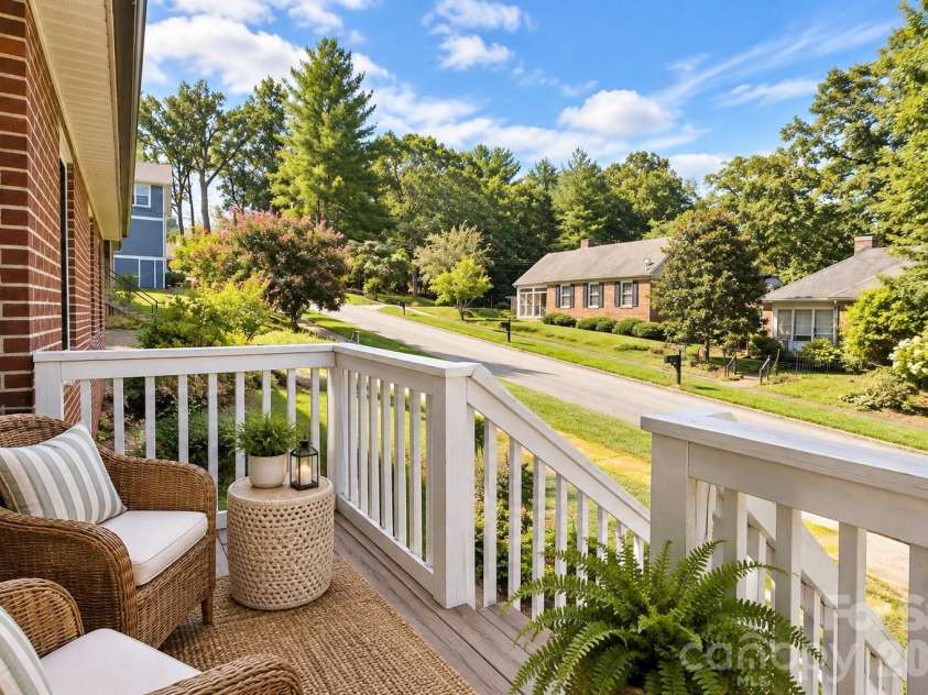 10 Enka Oak Street, Candler, NC 28715.  MLS# CAR4398797, YatesRealty ID 37561. Virtually staged