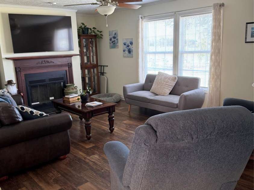 6883 Airport Road, Mount Croghan, SC 29727.  MLS# CAR4405176, YatesRealty ID 37565. Den