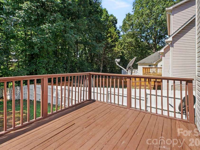 1606 Dendy Lane, Pineville, NC 28134.  MLS# CAR4404184, YatesRealty ID 37566. 