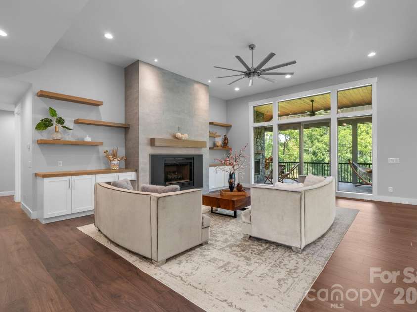 549 Daniel Circle Drive, Mills River, NC 28759.  MLS# CAR4402776, YatesRealty ID 37567. 