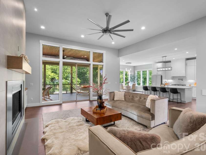 549 Daniel Circle Drive, Mills River, NC 28759.  MLS# CAR4402776, YatesRealty ID 37567. 