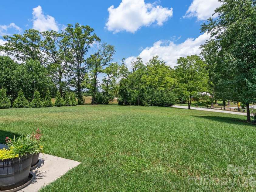 549 Daniel Circle Drive, Mills River, NC 28759.  MLS# CAR4402776, YatesRealty ID 37567. 