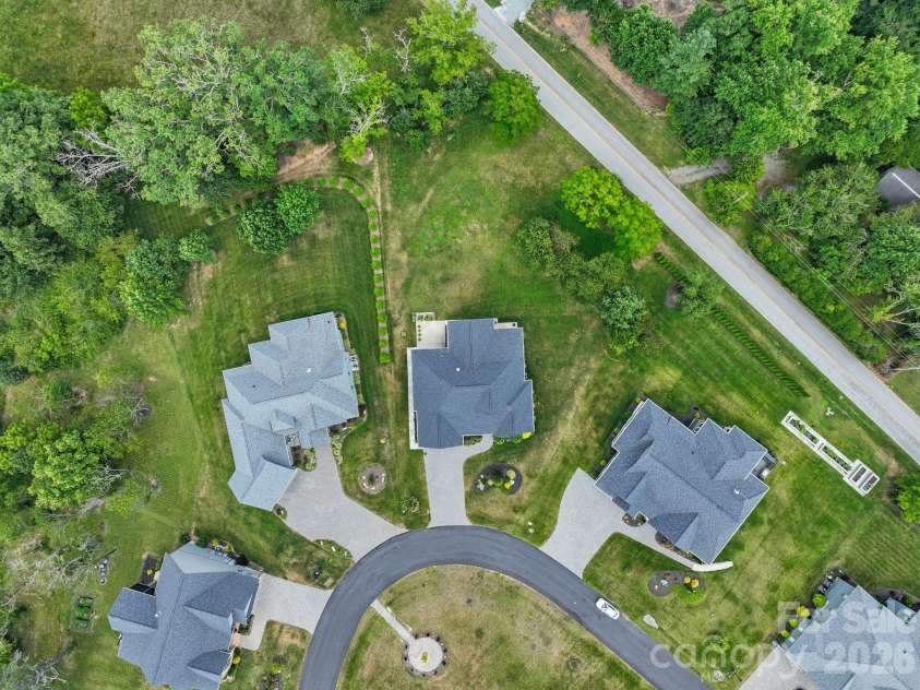 549 Daniel Circle Drive, Mills River, NC 28759.  MLS# CAR4402776, YatesRealty ID 37567. 