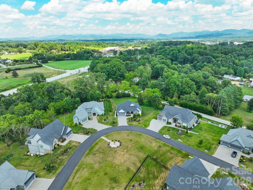549 Daniel Circle Drive, Mills River, NC 28759.  MLS# CAR4402776, YatesRealty ID 37567. 