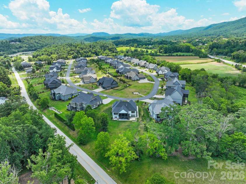 549 Daniel Circle Drive, Mills River, NC 28759.  MLS# CAR4402776, YatesRealty ID 37567. 